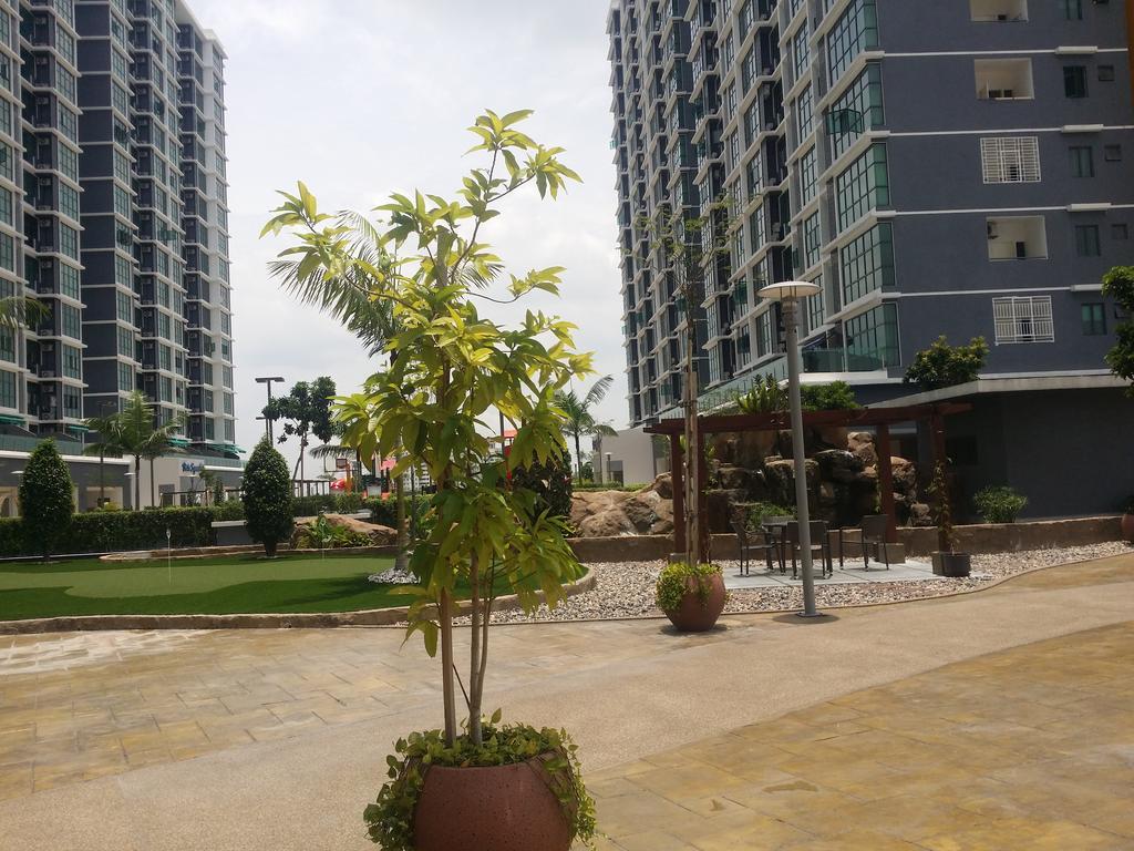 Vista Alam Studio Units - Pool, Food Court Шах-Алам Экстерьер фото