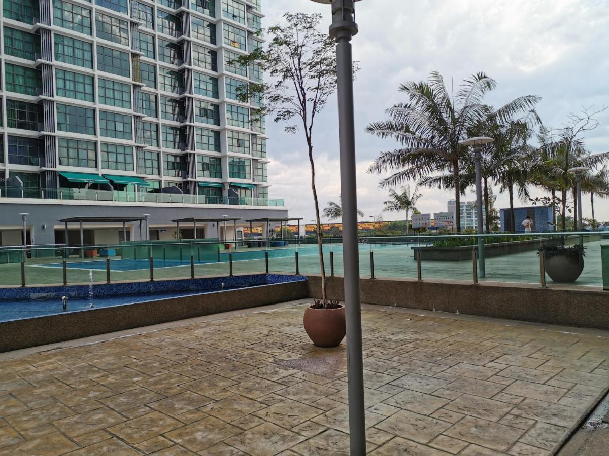 Vista Alam Studio Units - Pool, Food Court Шах-Алам Экстерьер фото