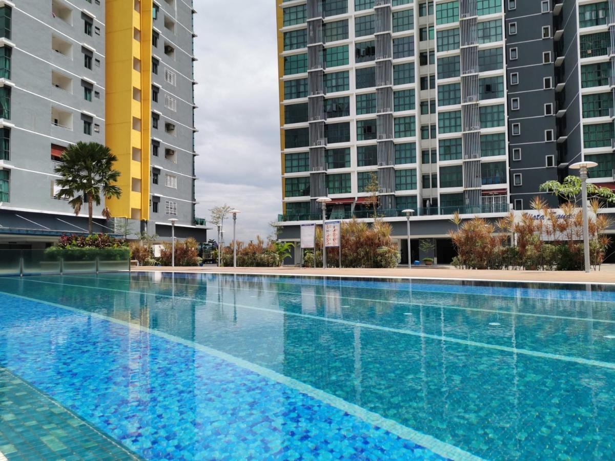 Vista Alam Studio Units - Pool, Food Court Шах-Алам Экстерьер фото